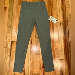 REI co-op Take Your Time 7/8 Leggings. Medium. Sage Gray.